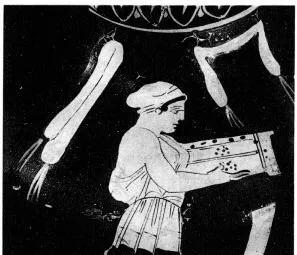 HYDRIA (ATHENIAN, RED-FIGURE)