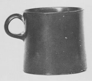 MUG (SOUTH ITALIAN, BLACK GLAZE)