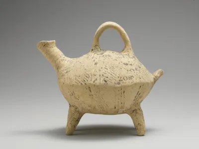 Terracotta zoomorphic askos (vessel)