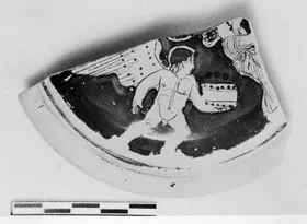 PYXIS LID, FRAGMENT (ATHENIAN, RED-FIGURE)