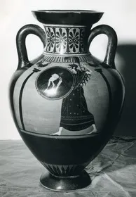 PSEUDO-PANATHENAIC AMPHORA (ATHENIAN, BLACK-FIGURE)