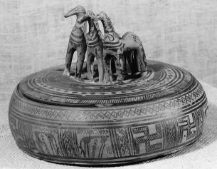 PYXIS (ATHENIAN GEOMETRIC, SILHOUETTE)