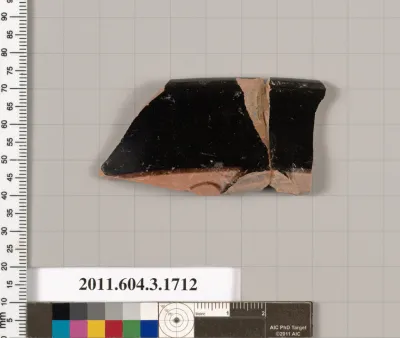 Terracotta rim fragment of a kylix: Band cup (drinking cup)