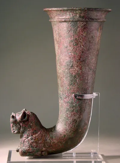 Rhyton (Rhyton mit Stiervorderteil, persisch-griechischer Stil)