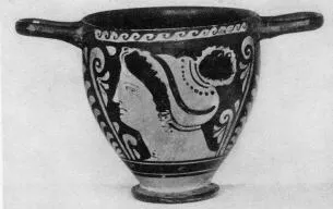 SKYPHOS (SOUTH ITALIAN, APULIAN, RED-FIGURE)