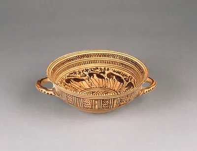 Late Geometric Cup