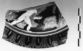 PYXIS LID, FRAGMENT (ATHENIAN, RED-FIGURE)