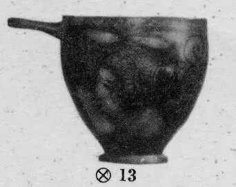 SKYPHOS (SOUTH ITALIAN, CAMPANIAN, RED-FIGURE)