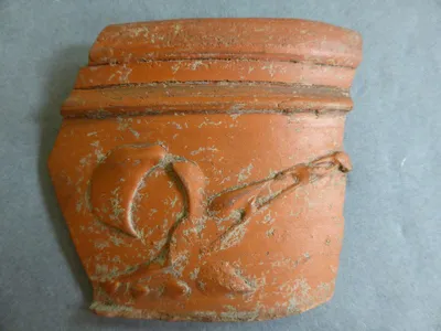 vase ; fragment