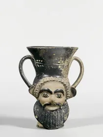 FIGURE VASE, KANTHAROS (ATHENIAN, RED-FIGURE)