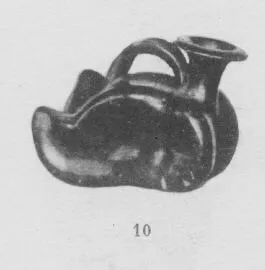 FIGURE VASE, ASKOS (ITALIOTE, BLACK GLAZE)