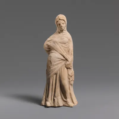 Terracotta statuette of a woman